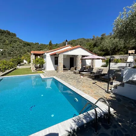 Villa Island Skiathos Town