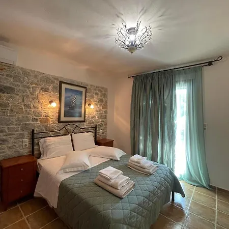 Island Villa *