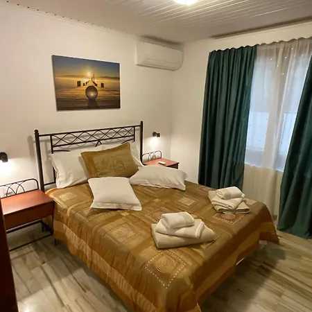 Island Vilă Skiathos
