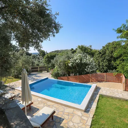 Island Vilă Skiathos
