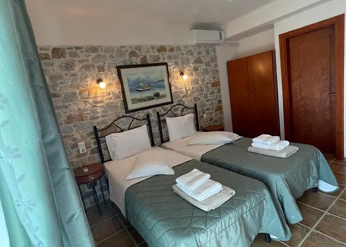 Island * Skiathos-stad